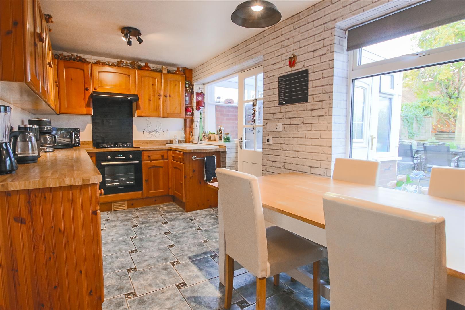 3 Bed Mid Terrace House For Sale - Main Image